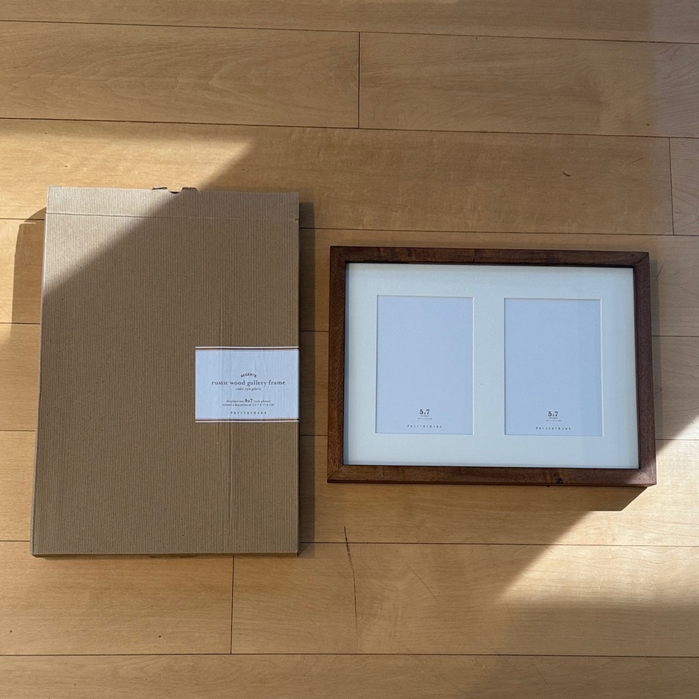 New in box Pottery Barn rustic wood galley frame with two 5x7 opening mat